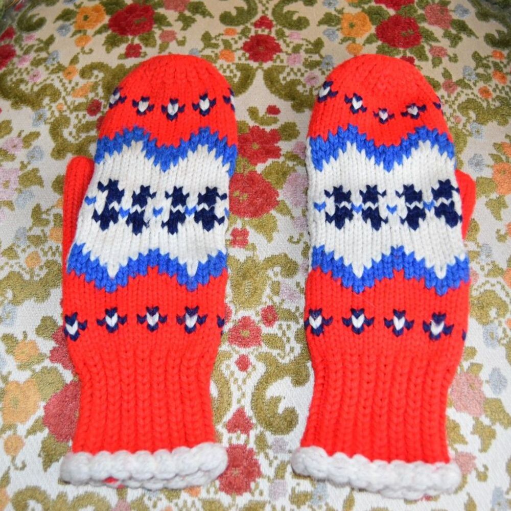 Vintage 1970s Knit Mittens Red White Blue Nordic Snowflake Winter 10.25"